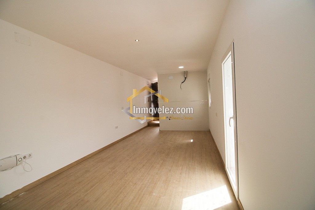 2 Casas en Vélez de Benaudalla (Ref.:0477)