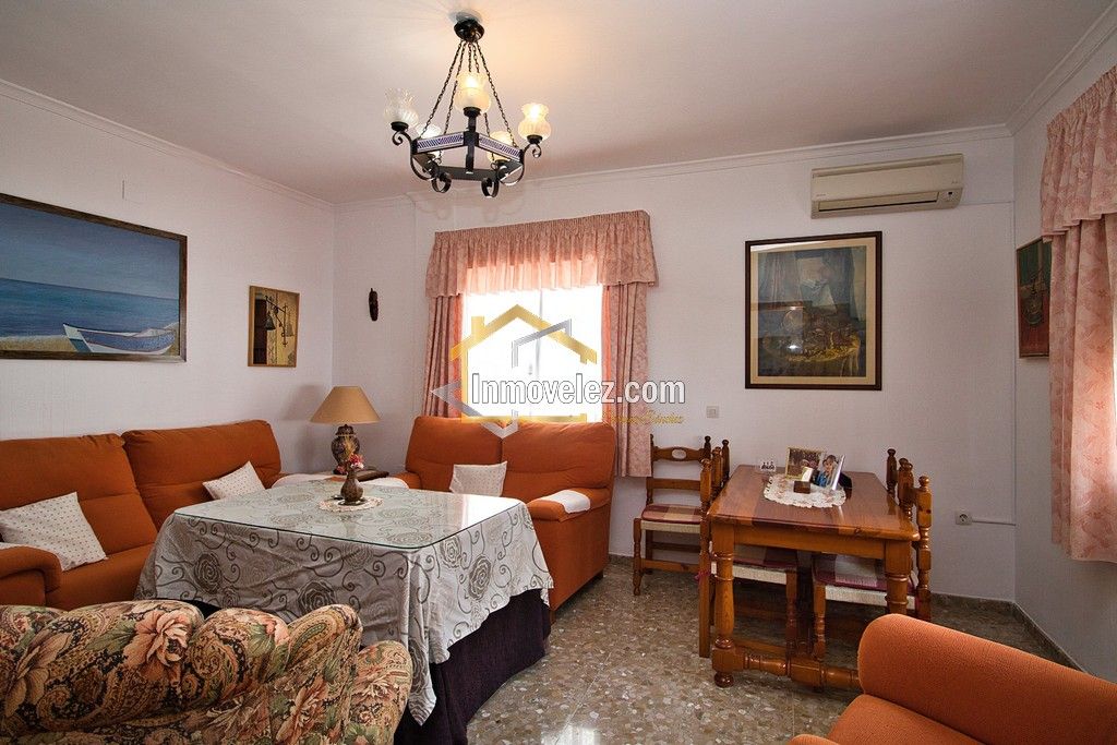 Casa en Vélez de Benaudalla (Ref.:0479)