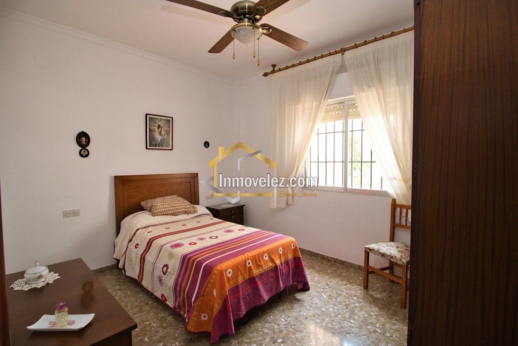 Casa en Vélez de Benaudalla (Ref.:0479)