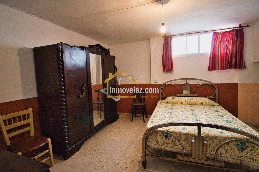 Casa en Vélez de Benaudalla (Ref.:0479)