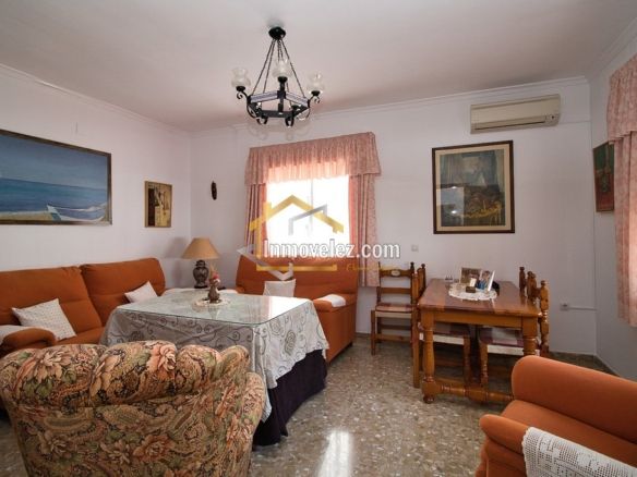Casa en Vélez de Benaudalla (Ref.:0479)