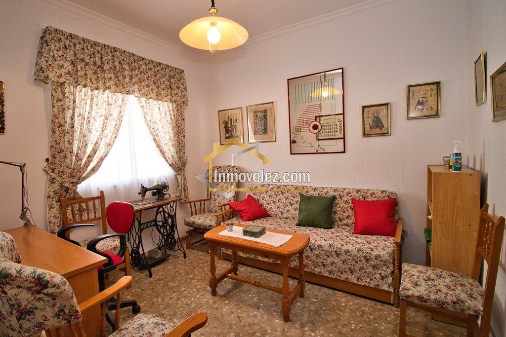 Casa en Vélez de Benaudalla (Ref.:0479)
