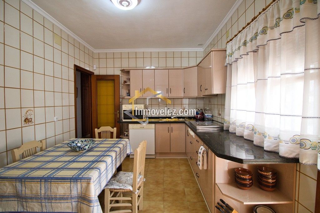 Casa en Vélez de Benaudalla (Ref.:0479)
