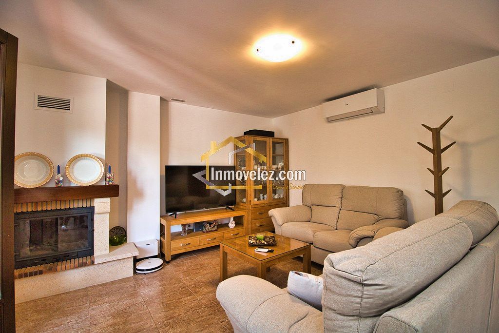 Casa en Vélez de Benaudalla (Ref.:0482)