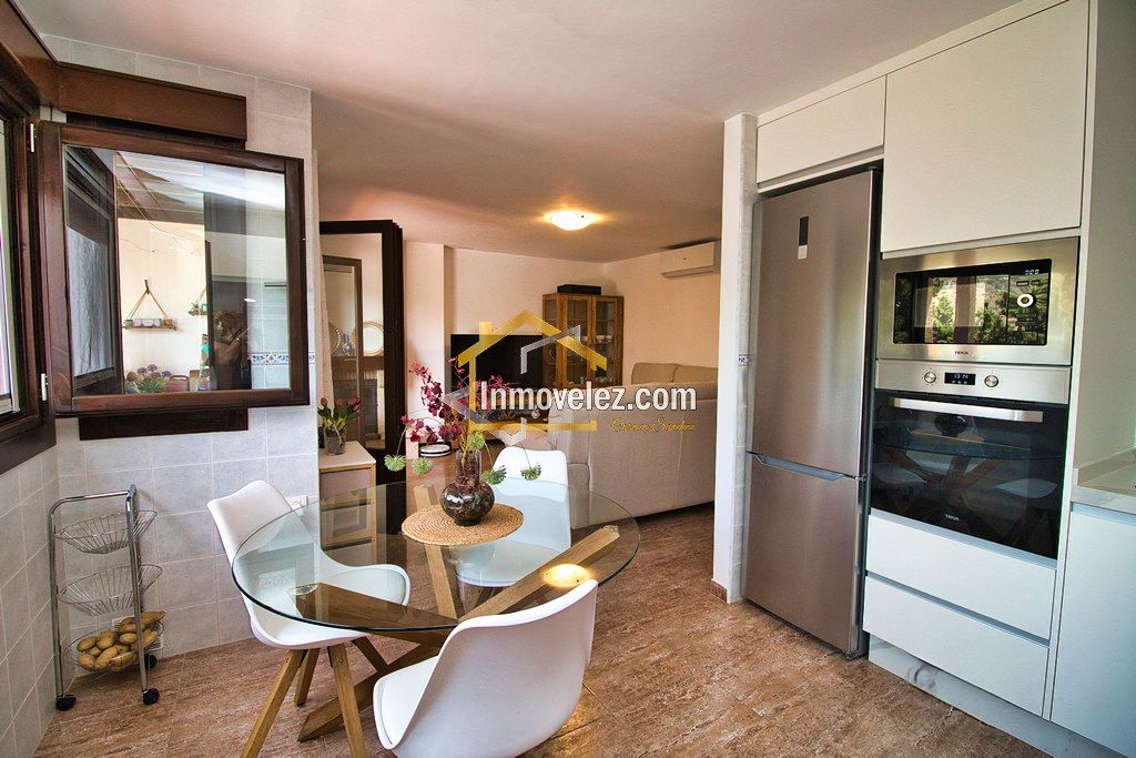 Casa en Vélez de Benaudalla (Ref.:0482)