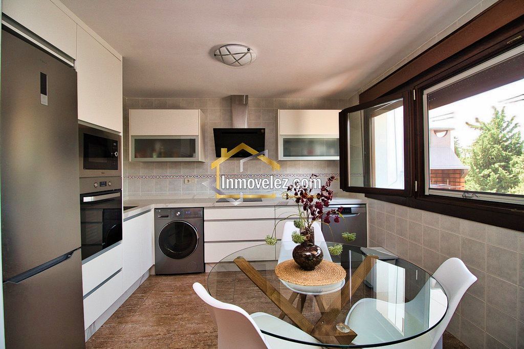 Casa en Vélez de Benaudalla (Ref.:0482)