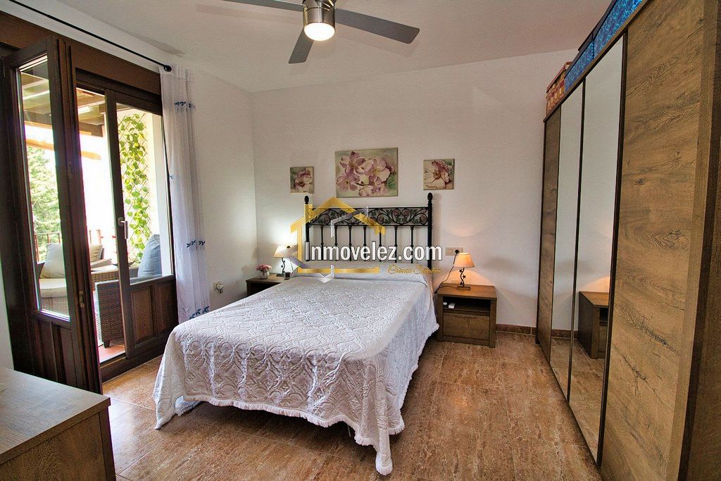 Casa en Vélez de Benaudalla (Ref.:0482)