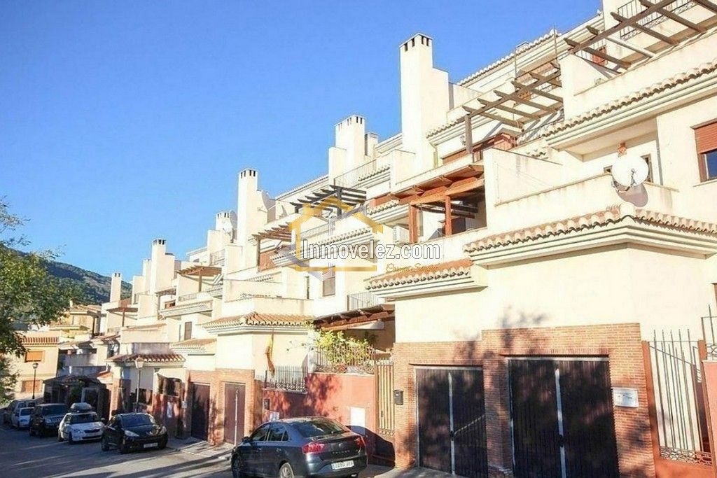 Casa en Vélez de Benaudalla (Ref.:0482)