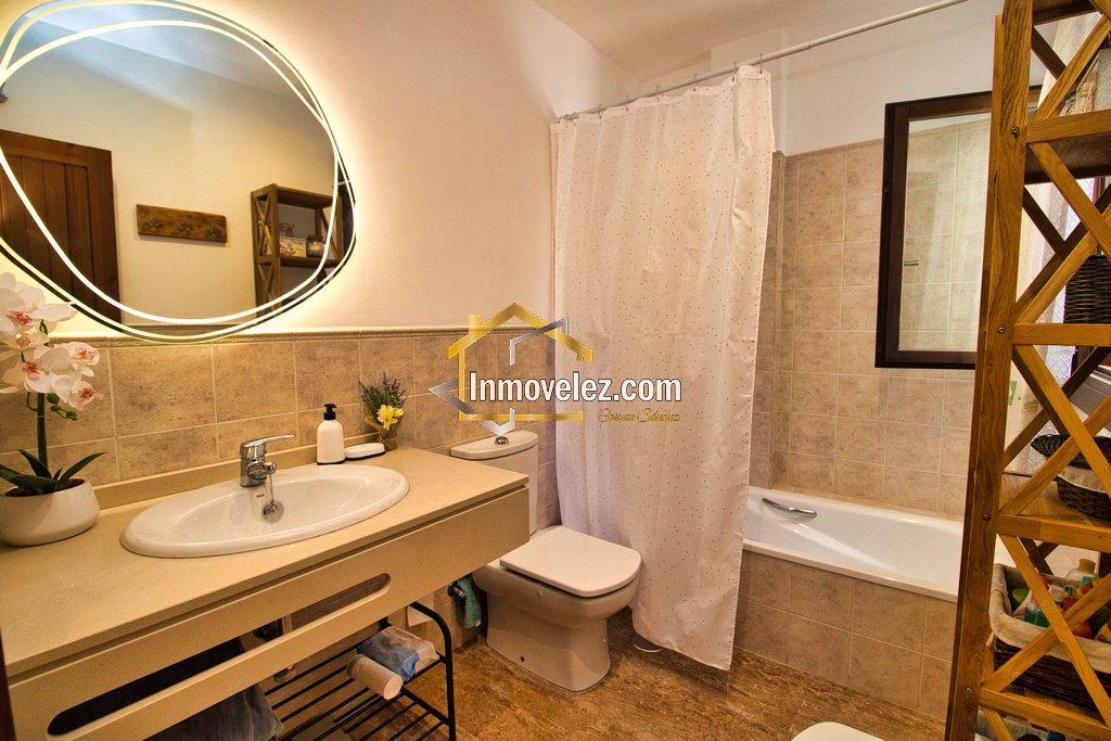 Casa en Vélez de Benaudalla (Ref.:0482)