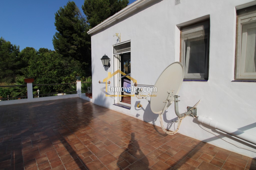 Casa de campo en Vélez de Benaudalla (Ref.:0444)