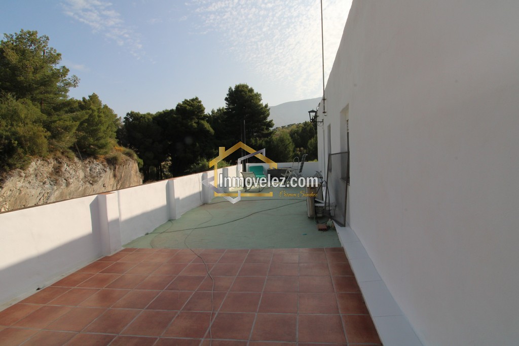 Casa de campo en Vélez de Benaudalla (Ref.:0444)