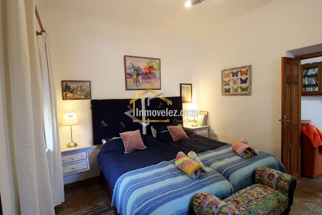 Casa de campo en Vélez de Benaudalla (Ref.:0444)