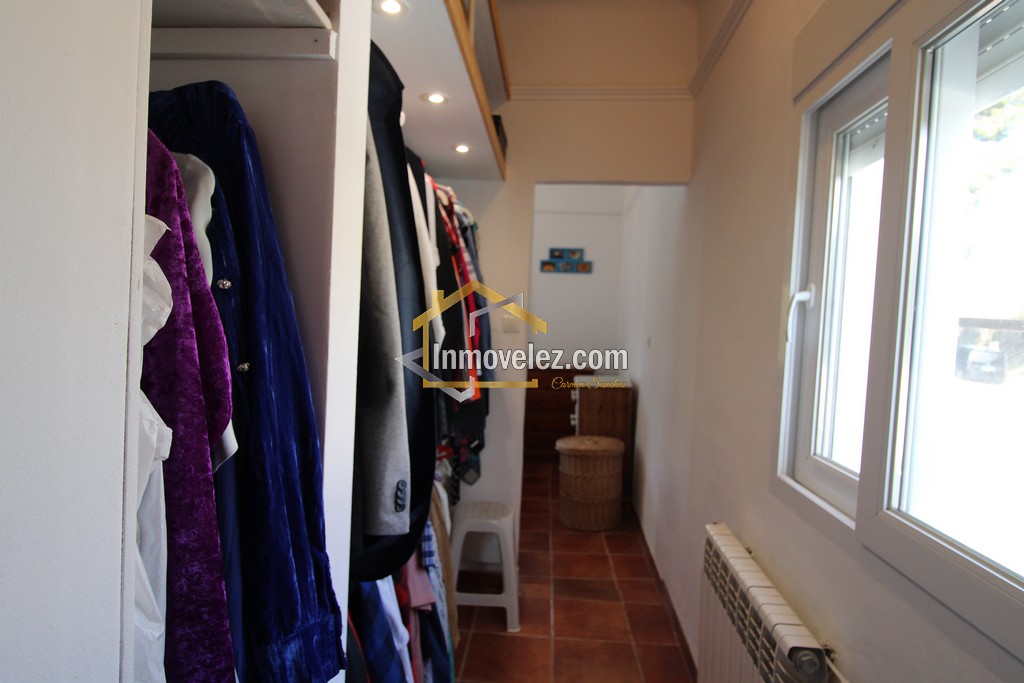 Casa de campo en Vélez de Benaudalla (Ref.:0444)