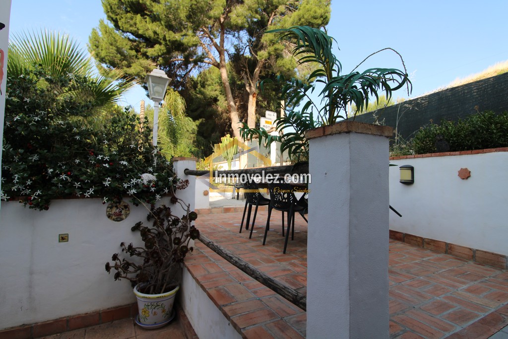 Casa de campo en Vélez de Benaudalla (Ref.:0444)