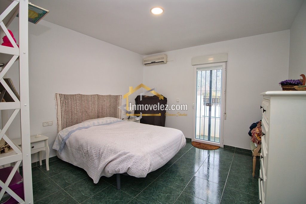 Casa en Vélez de Benaudalla (Ref.:0472)