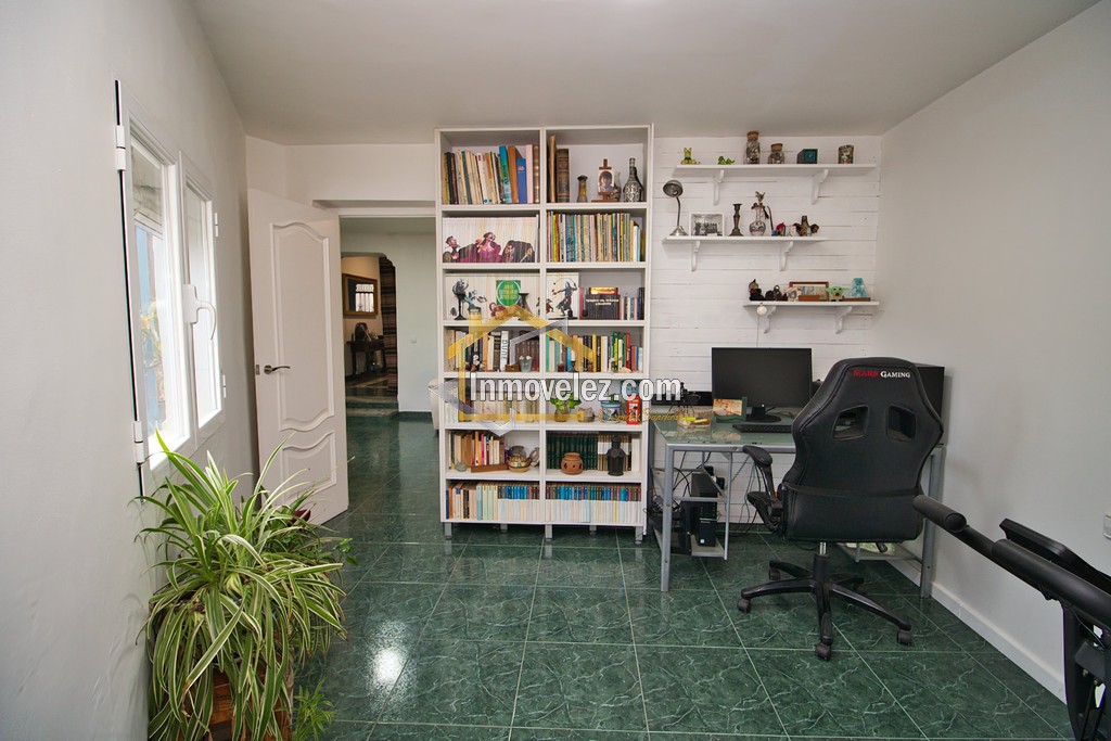 Casa en Vélez de Benaudalla (Ref.:0472)