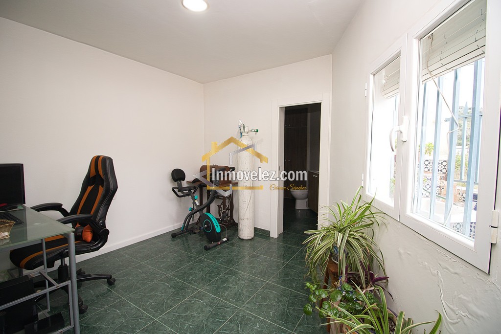 Casa en Vélez de Benaudalla (Ref.:0472)