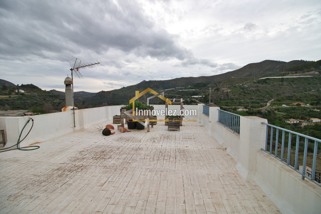 Casa en Vélez de Benaudalla (Ref.:0472)