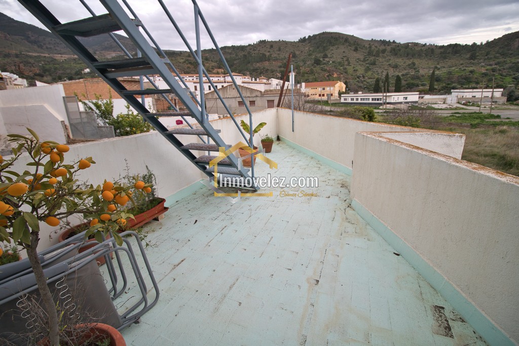 Casa en Vélez de Benaudalla (Ref.:0472)