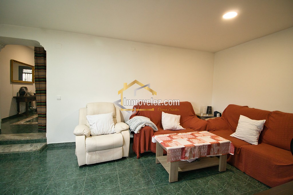 Casa en Vélez de Benaudalla (Ref.:0472)