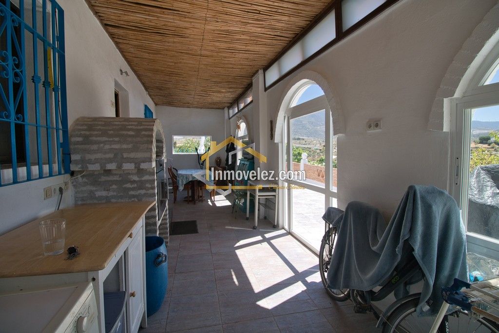 Cortijo en Vélez de Benaudalla (Ref.:0485)