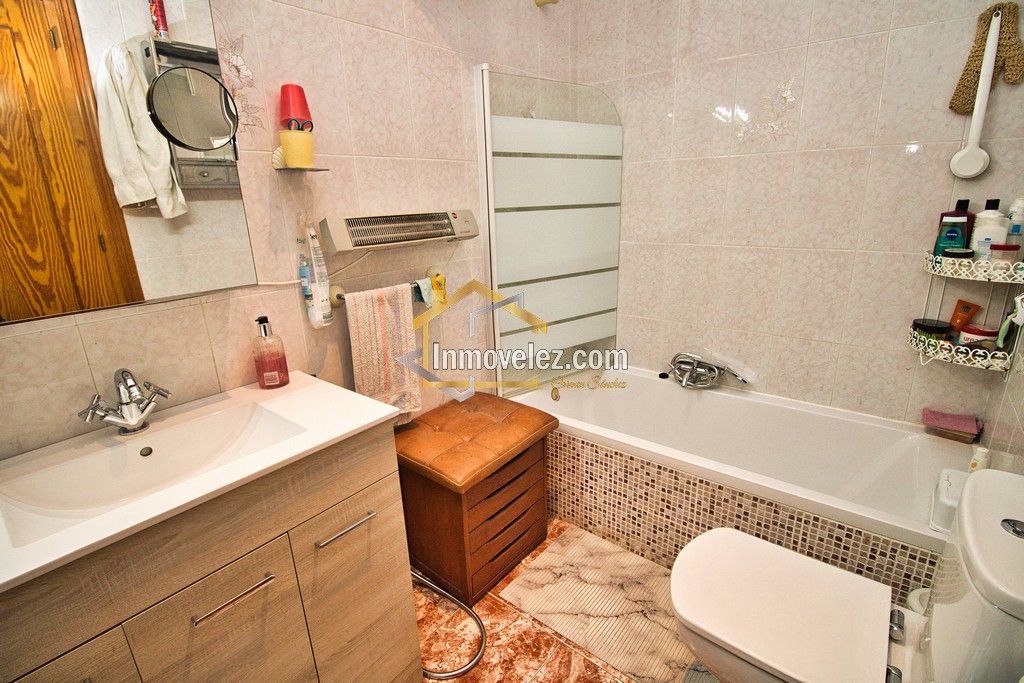 Cortijo en Vélez de Benaudalla (Ref.:0485)