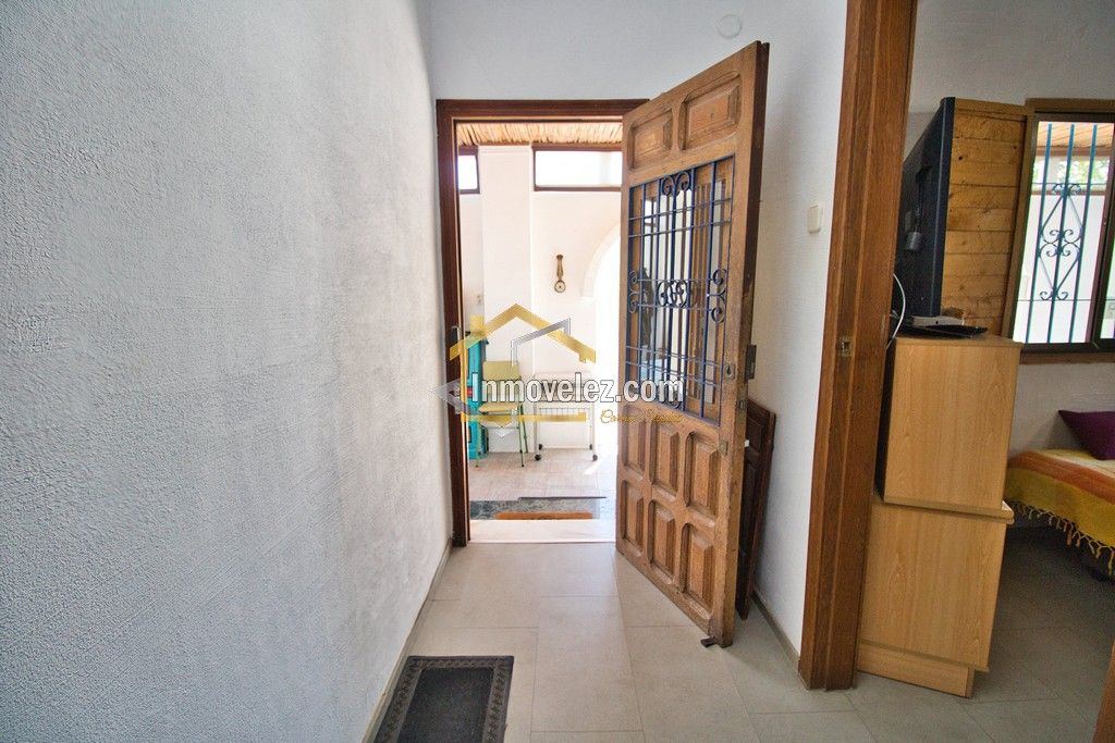 Cortijo en Vélez de Benaudalla (Ref.:0485)