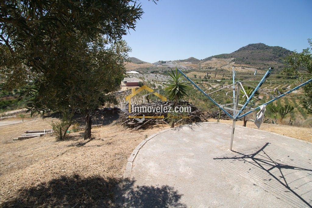 Cortijo en Vélez de Benaudalla (Ref.:0485)
