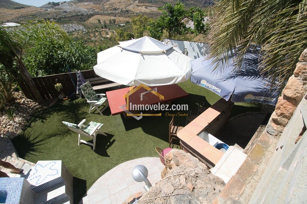 Cortijo en Vélez de Benaudalla (Ref.:0485)