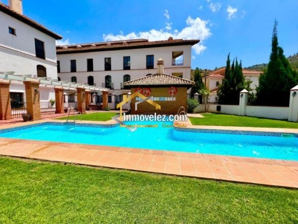 Dúplex en Vélez de Benaudalla (Ref.:0486)