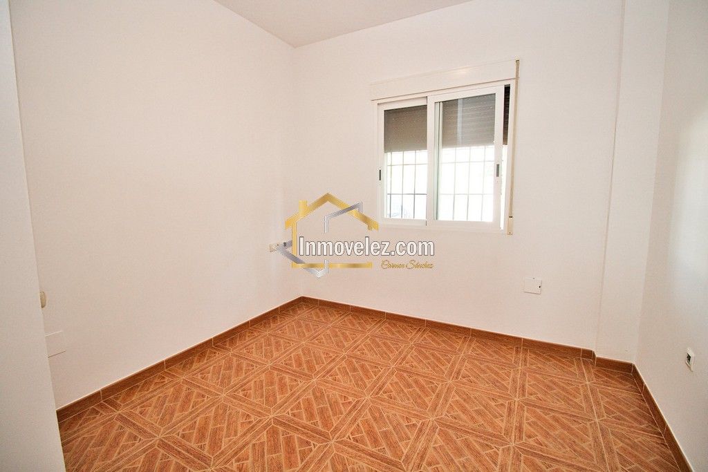 Cortijo en Vélez de Benaudalla (Ref.:0490)