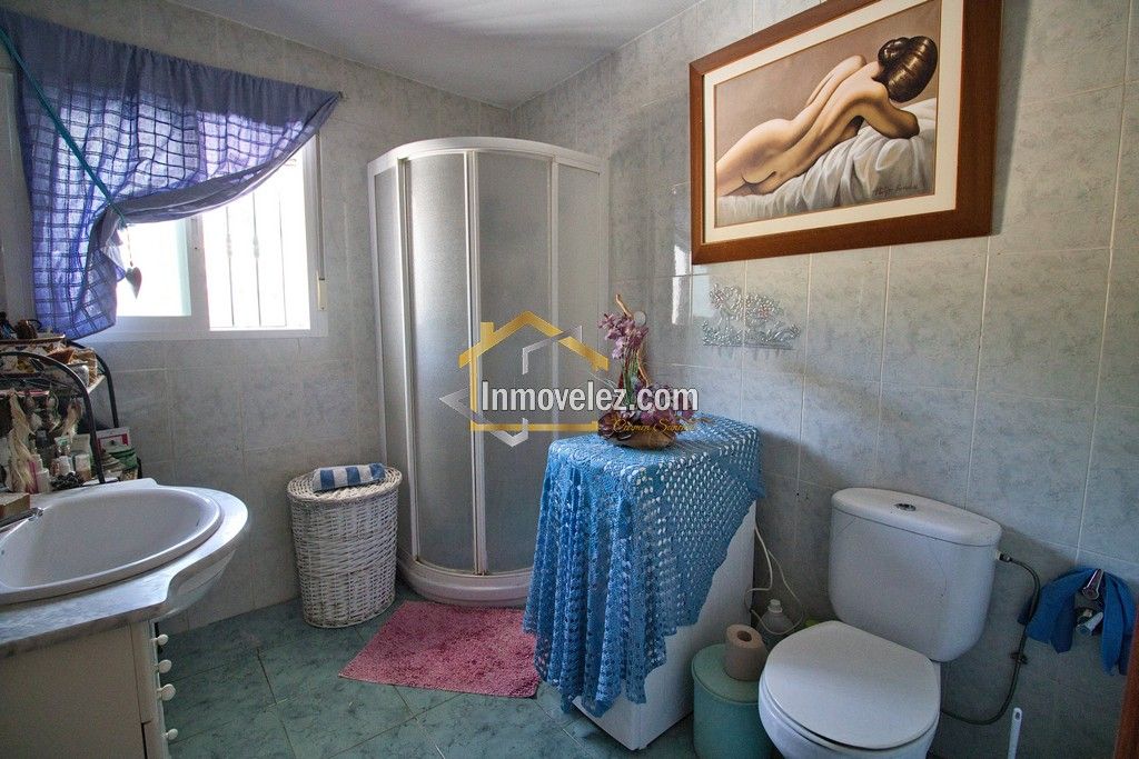 Cortijo en Vélez de Benaudalla (Ref.:0484)