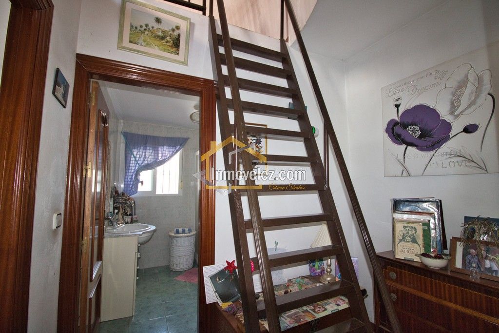 Cortijo en Vélez de Benaudalla (Ref.:0484)