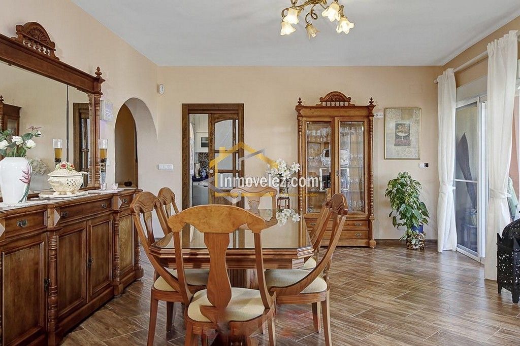 Villa lujosa (Ref.:0146)