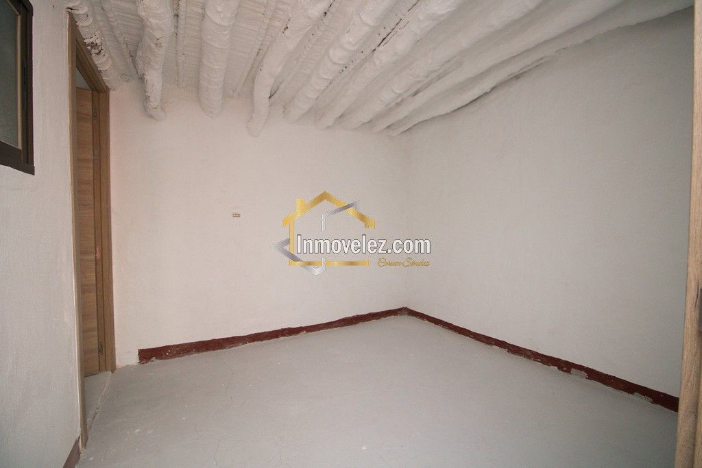 Casa en Vélez de Benaudalla (Ref.:0495)