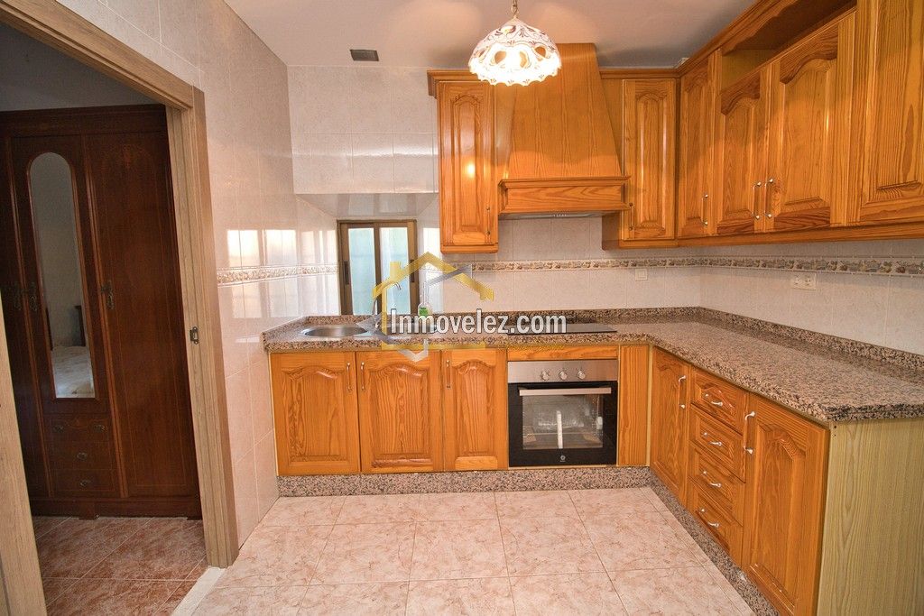 Casa en Vélez de Benaudalla (Ref.:0495)