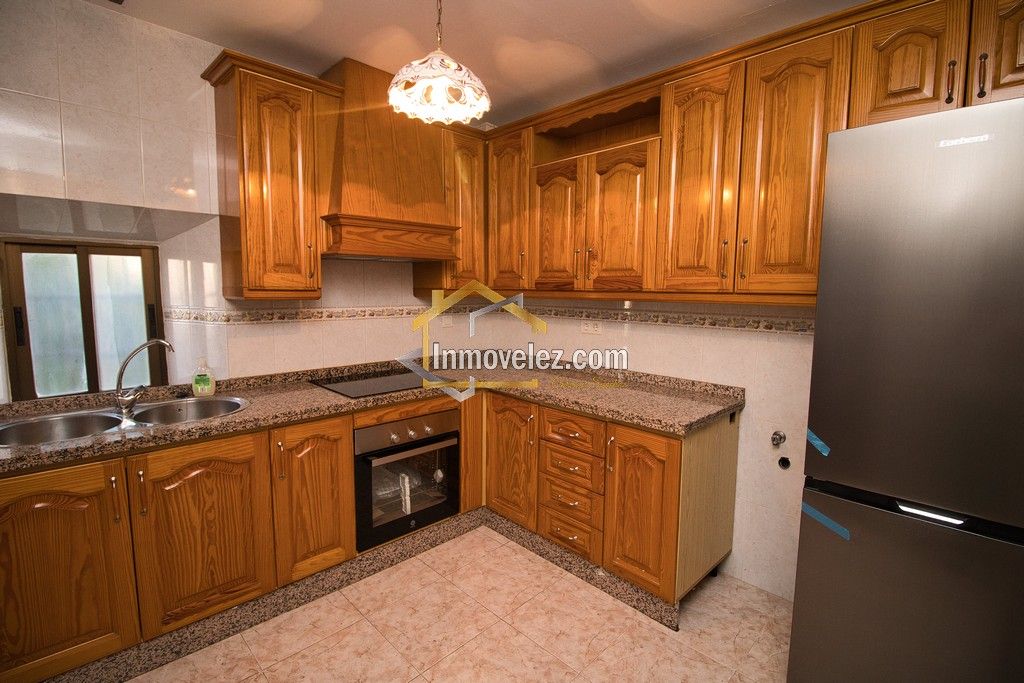 Casa en Vélez de Benaudalla (Ref.:0495)