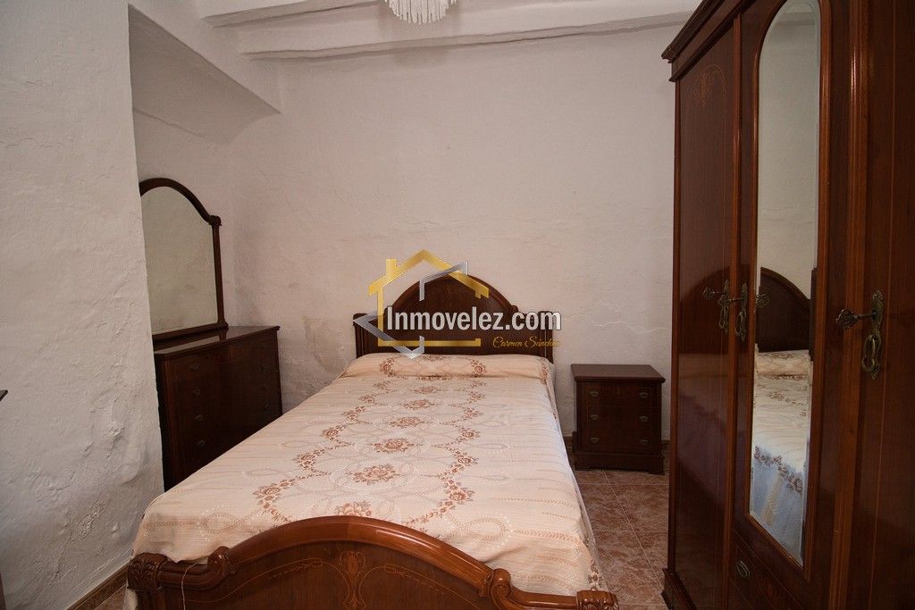 Casa en Vélez de Benaudalla (Ref.:0495)