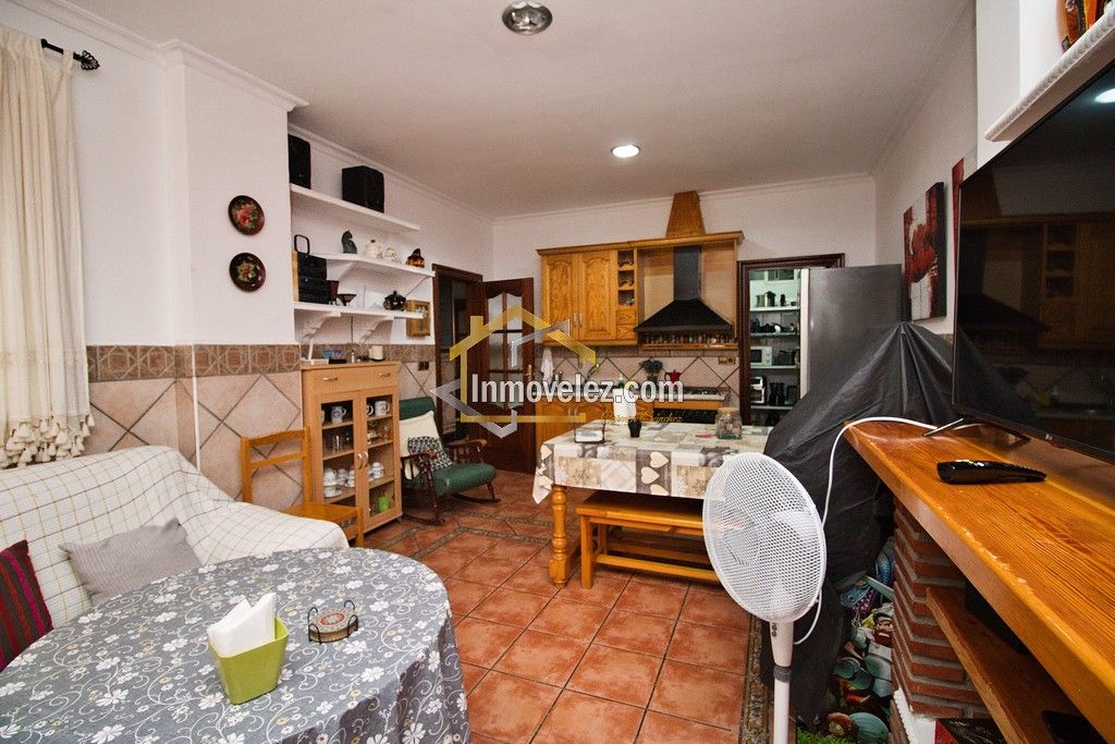 Piso en Vélez de Benaudalla (Ref.:0496)