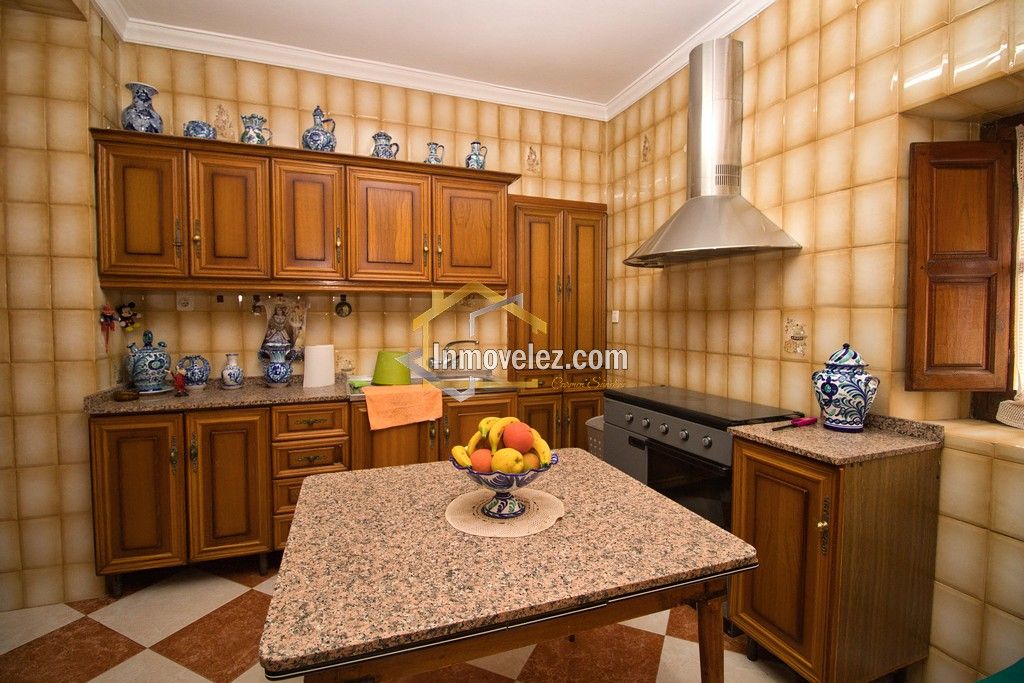 Casa en Vélez de Benaudalla (Ref.:0498)
