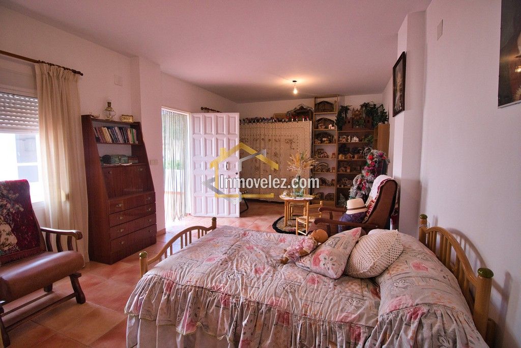 Casa en Vélez de Benaudalla (Ref.:0498)