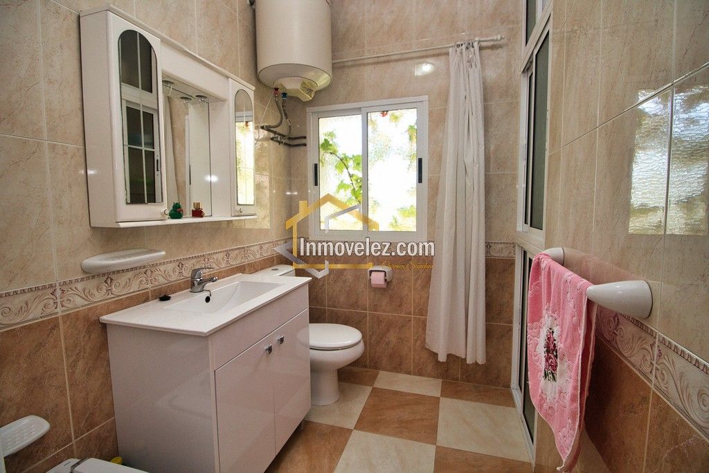 Casa en Vélez de Benaudalla (Ref.:0498)