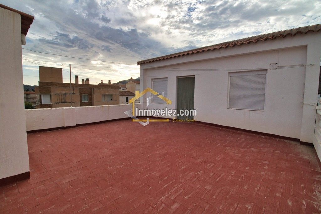 Casa en Vélez de Benaudalla (Ref.:0498)