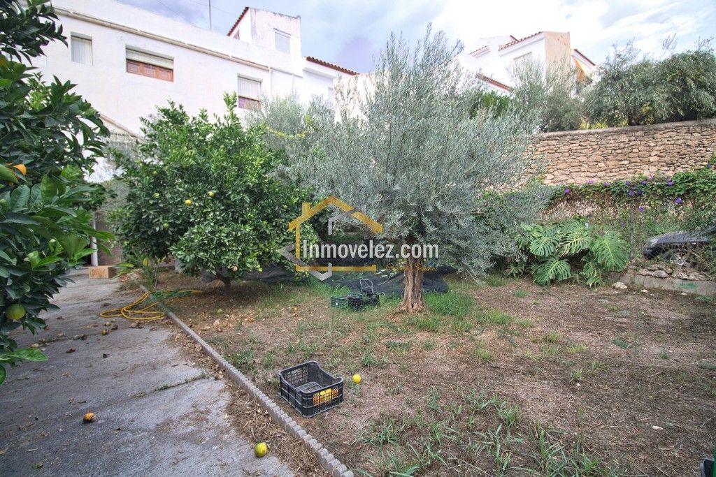 Casa en Vélez de Benaudalla (Ref.:0498)
