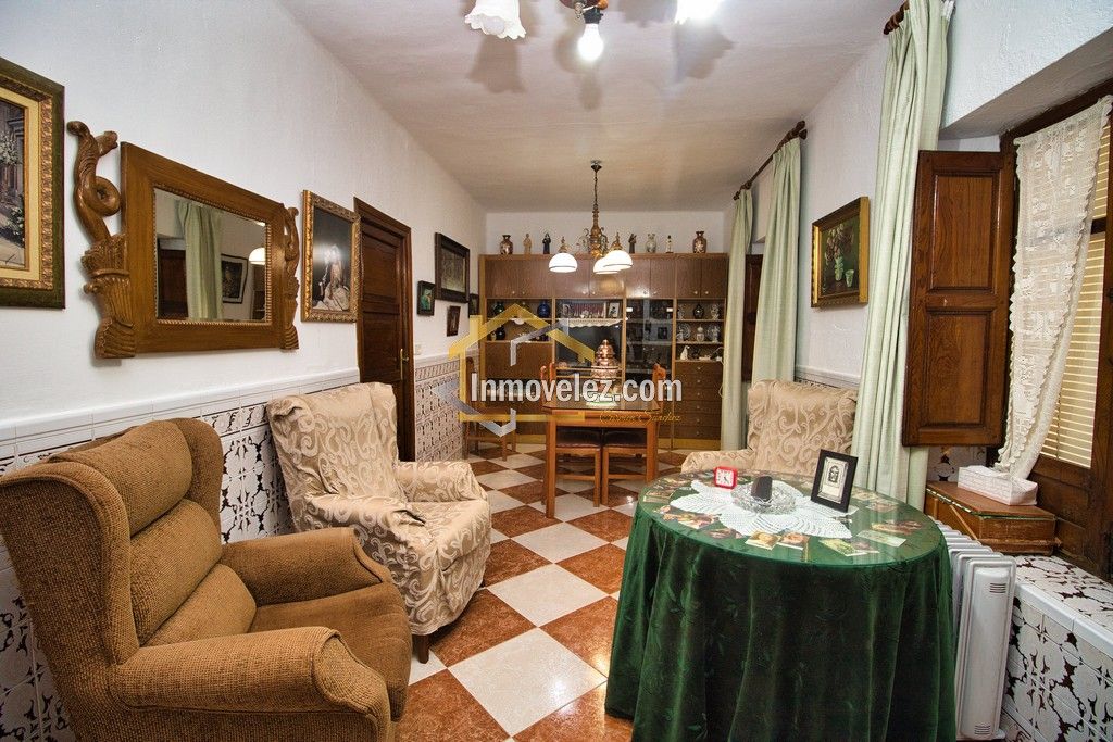 Casa en Vélez de Benaudalla (Ref.:0498)
