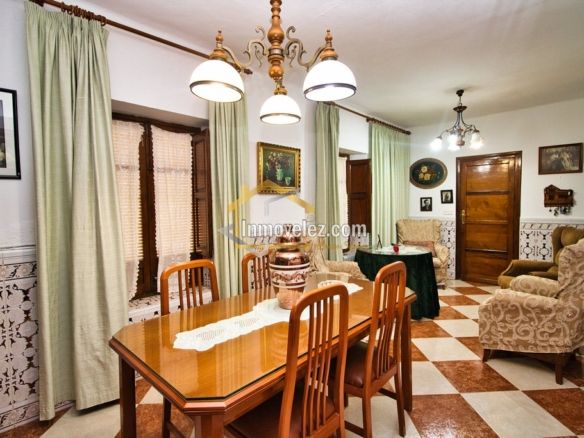 Casa en Vélez de Benaudalla (Ref.:0498)