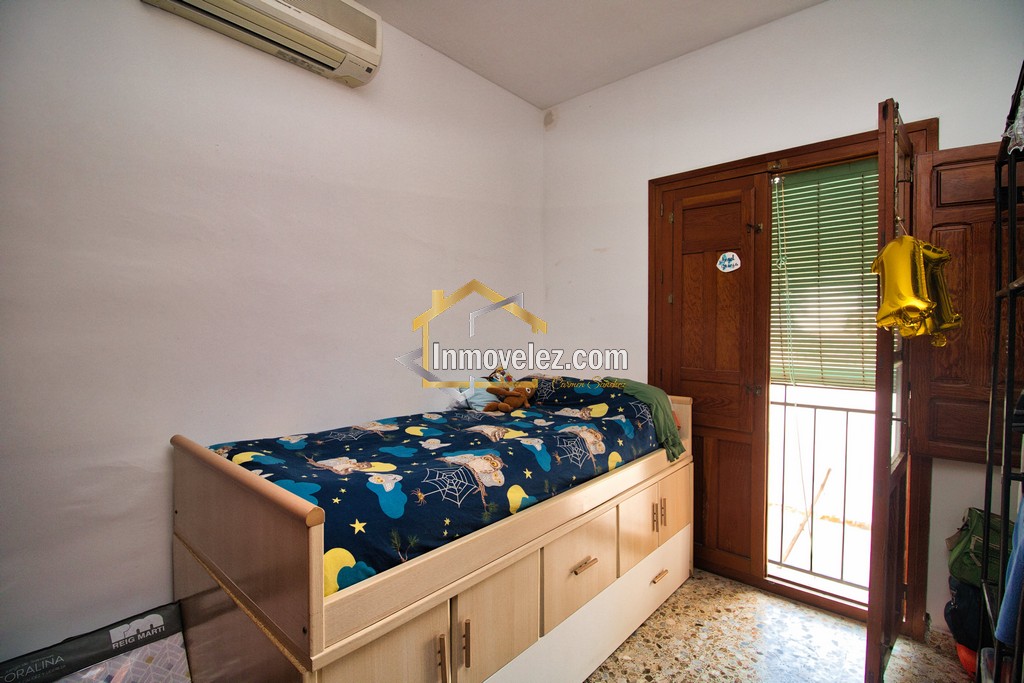 Casa en Vélez de Benaudalla (Ref.:0500)