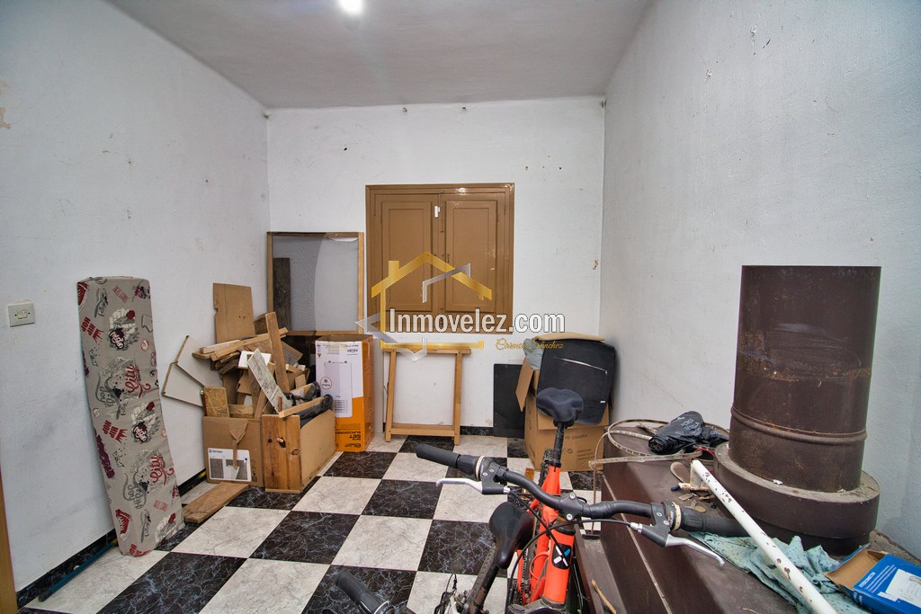Casa en Vélez de Benaudalla (Ref.:0500)