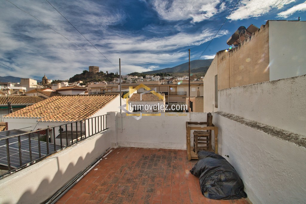 Casa en Vélez de Benaudalla (Ref.:0500)