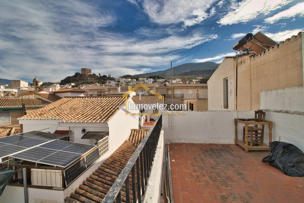 Casa en Vélez de Benaudalla (Ref.:0500)